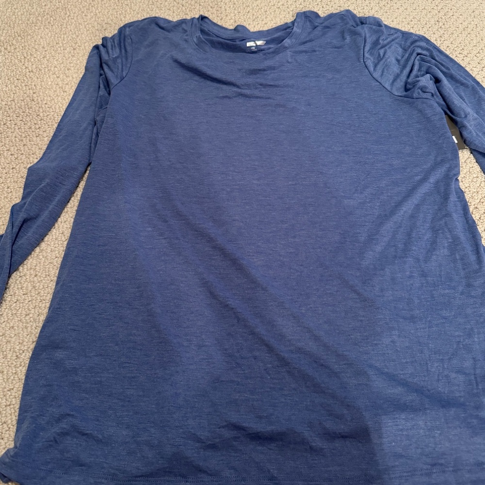 NWT: old navy womens active top